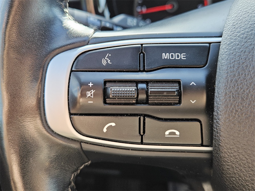 2024 Kia K5 GT-Line photo 22