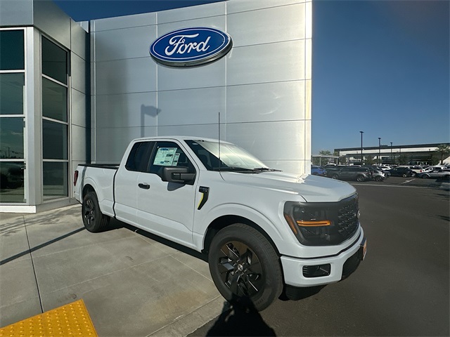 2025 Ford F-150 STX's photo