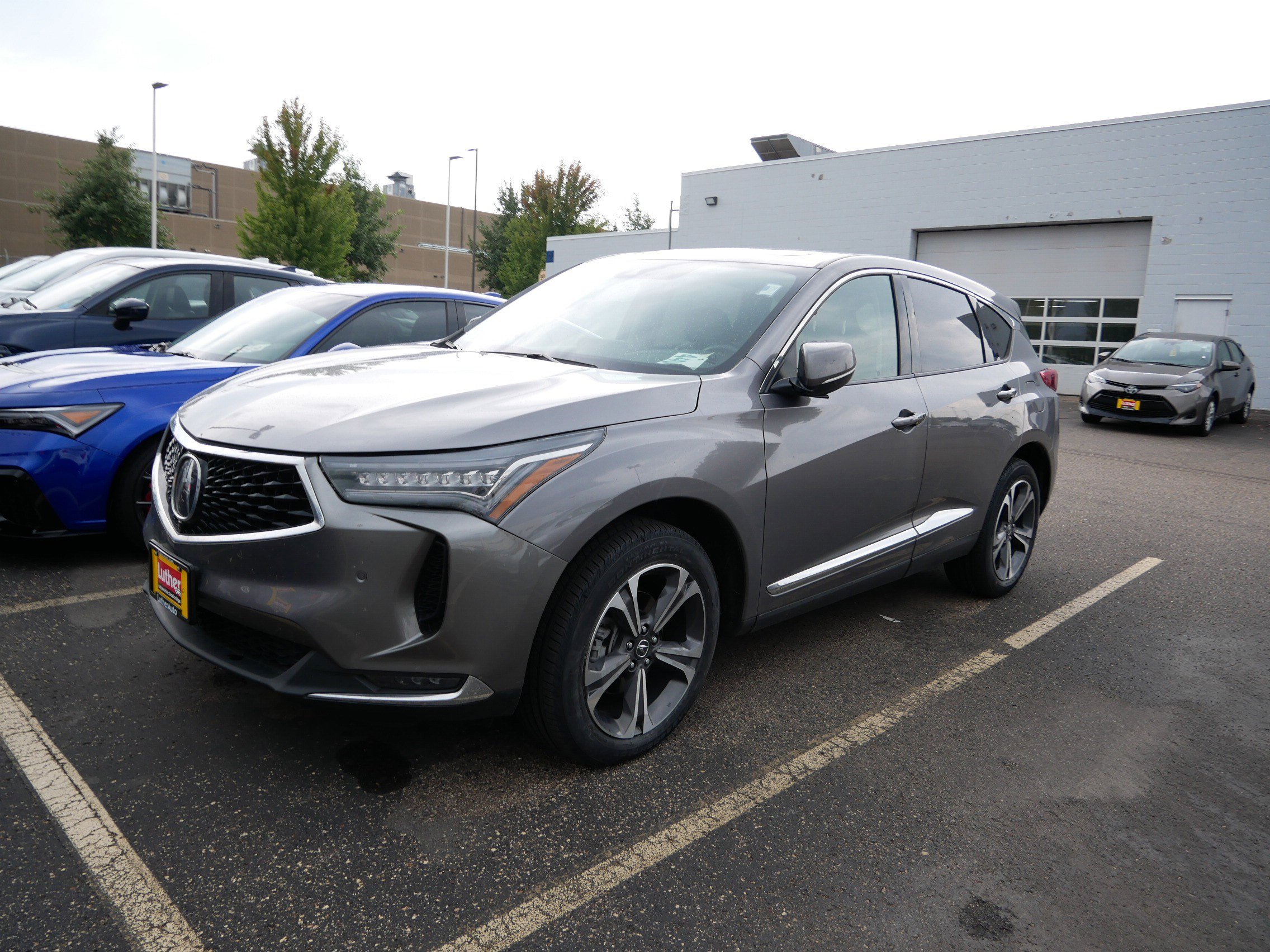 2022 Acura RDX Advance photo 2