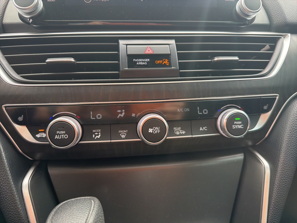2020 Honda Accord EX photo 13