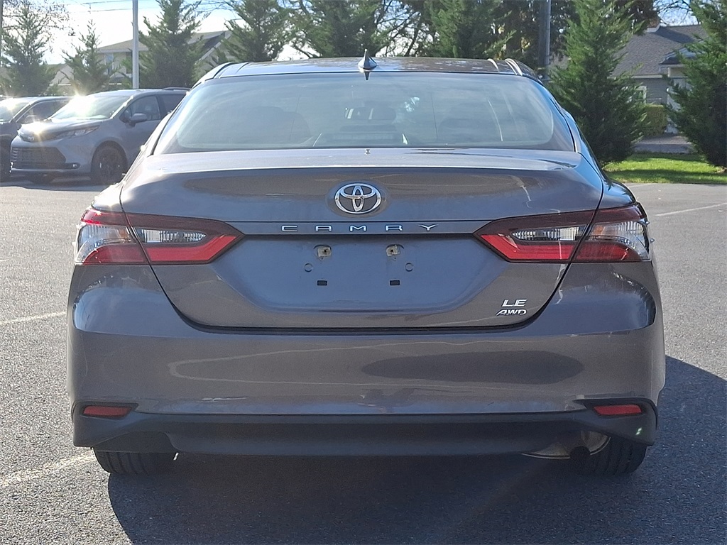 2023 Toyota Camry LE photo 3
