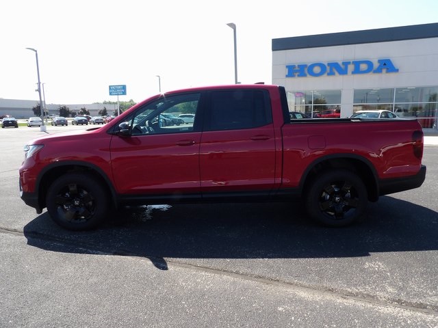 2025 Honda Ridgeline Black Edition photo 4