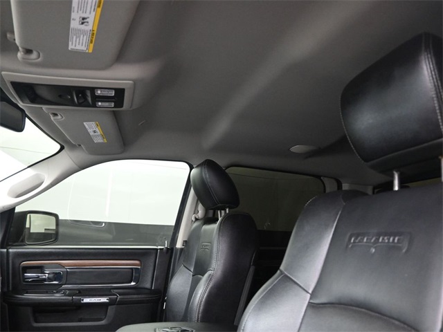 2017 Ram 1500 Laramie photo 10