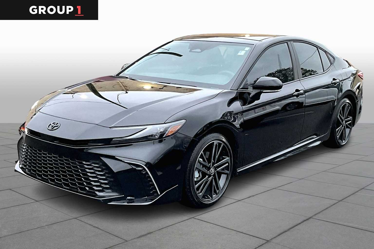 2025 Toyota Camry XSE's photo