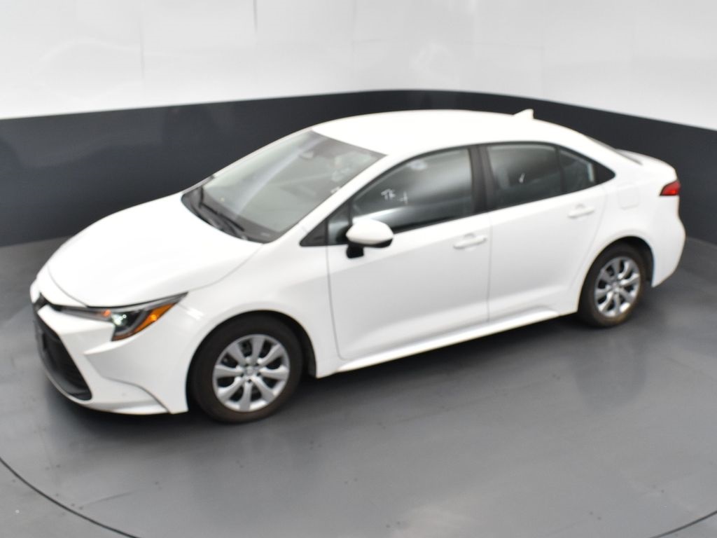 2024 Toyota Corolla LE photo 19