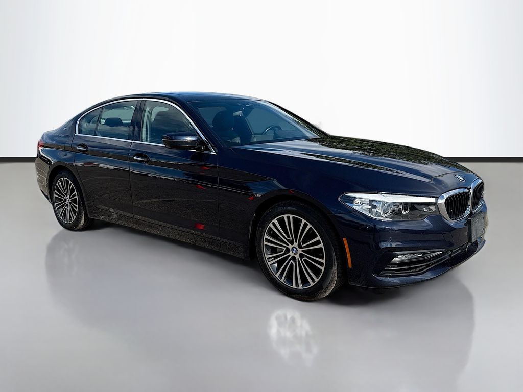 2018 BMW 5 Series 530e's photo