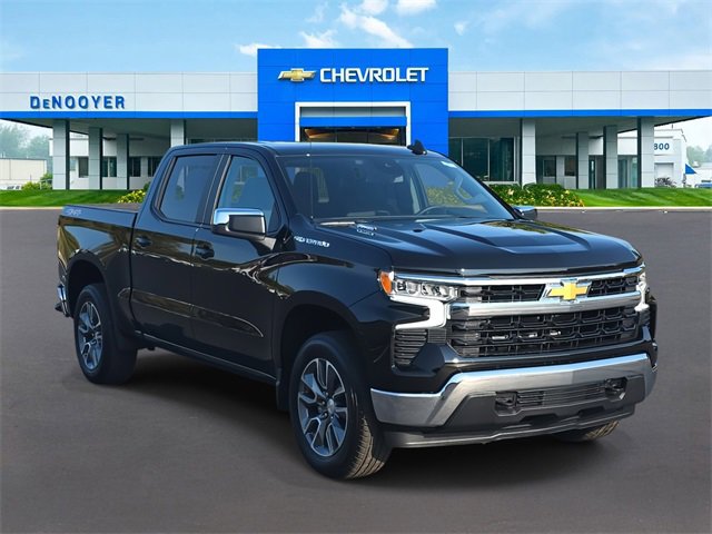 2026 Chevrolet Silverado 1500 LT photo 3