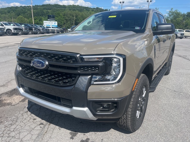 2025 Ford Ranger XLT photo 3
