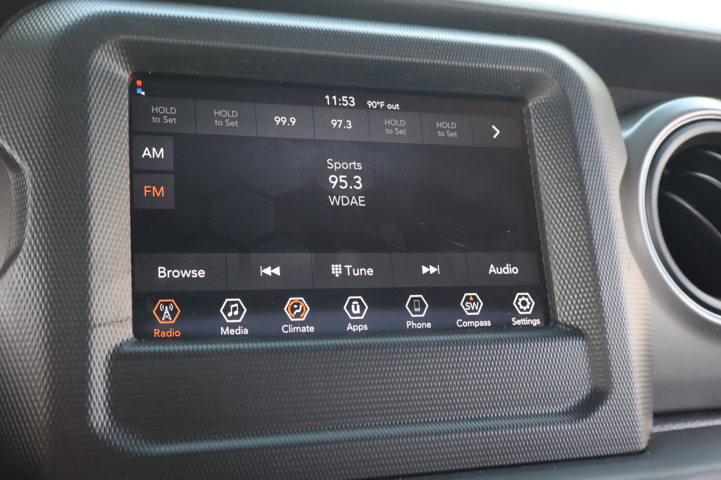 2022 Jeep Wrangler Sport photo 3