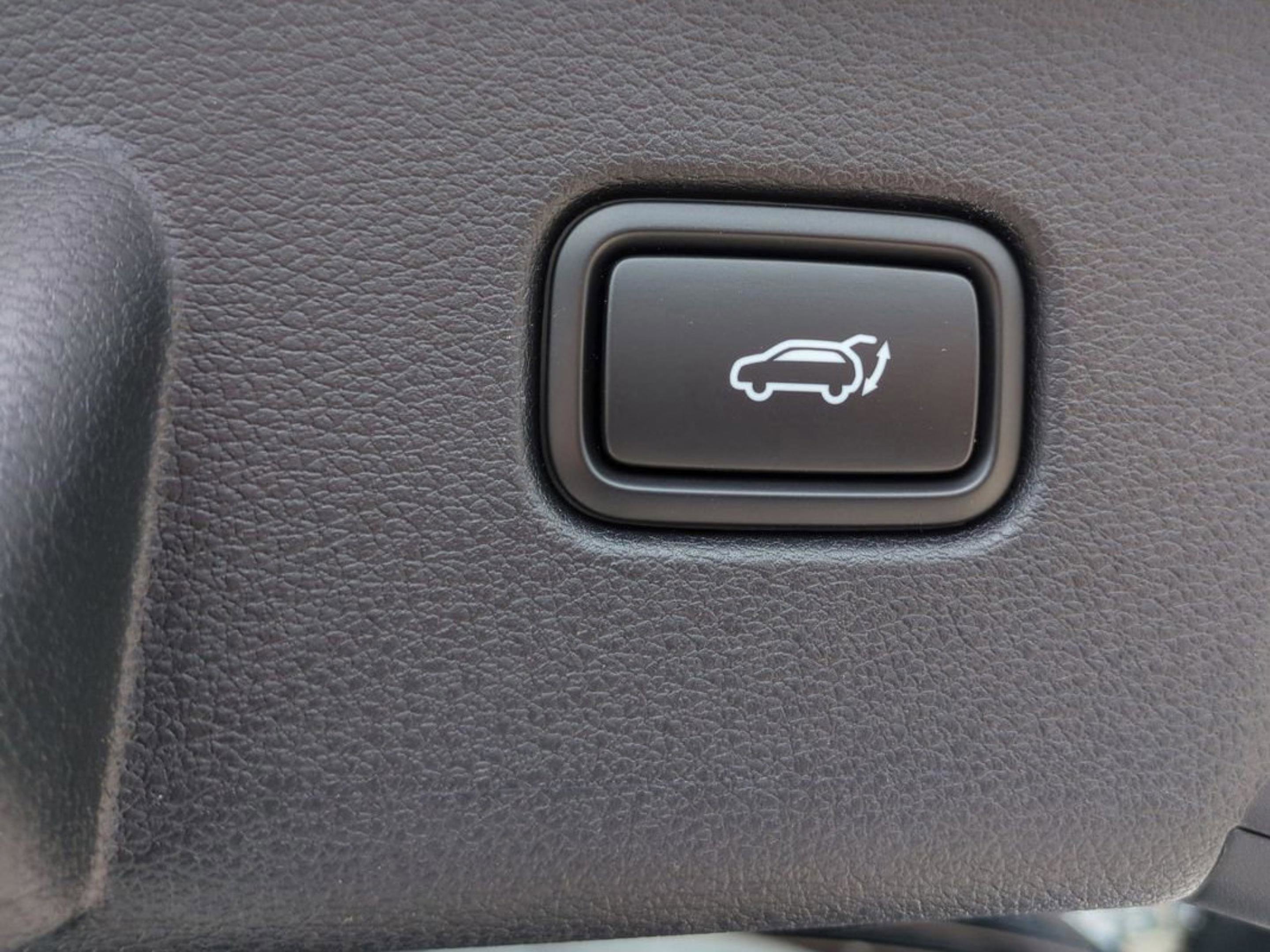2026 Kia Sportage EX photo 11