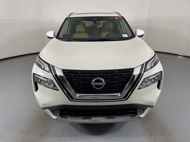 2022 Nissan Rogue Platinum photo 2