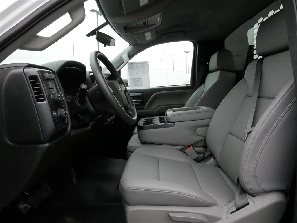 2024 Chevrolet Silverado 5500HD Work Truck photo 4