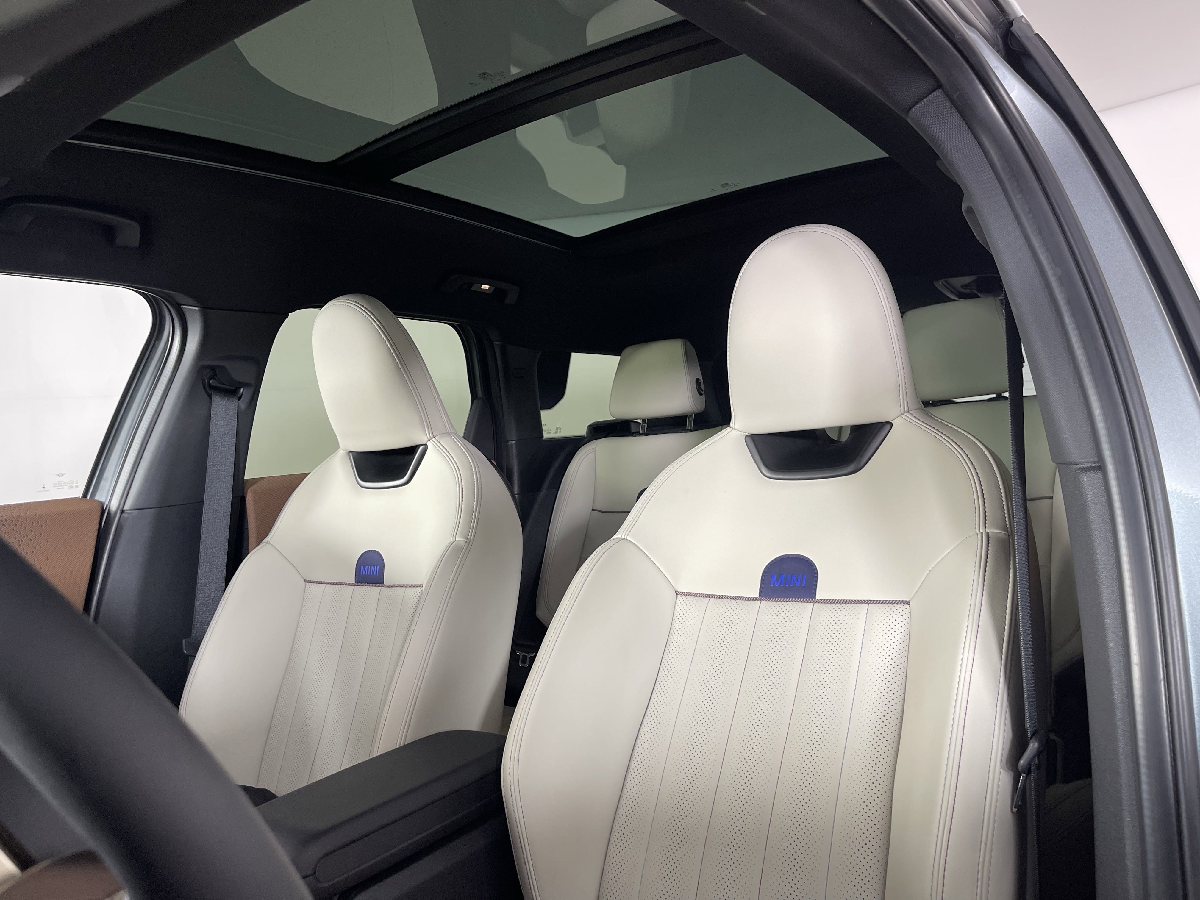 2025 Mini Cooper S ALL4 photo 18