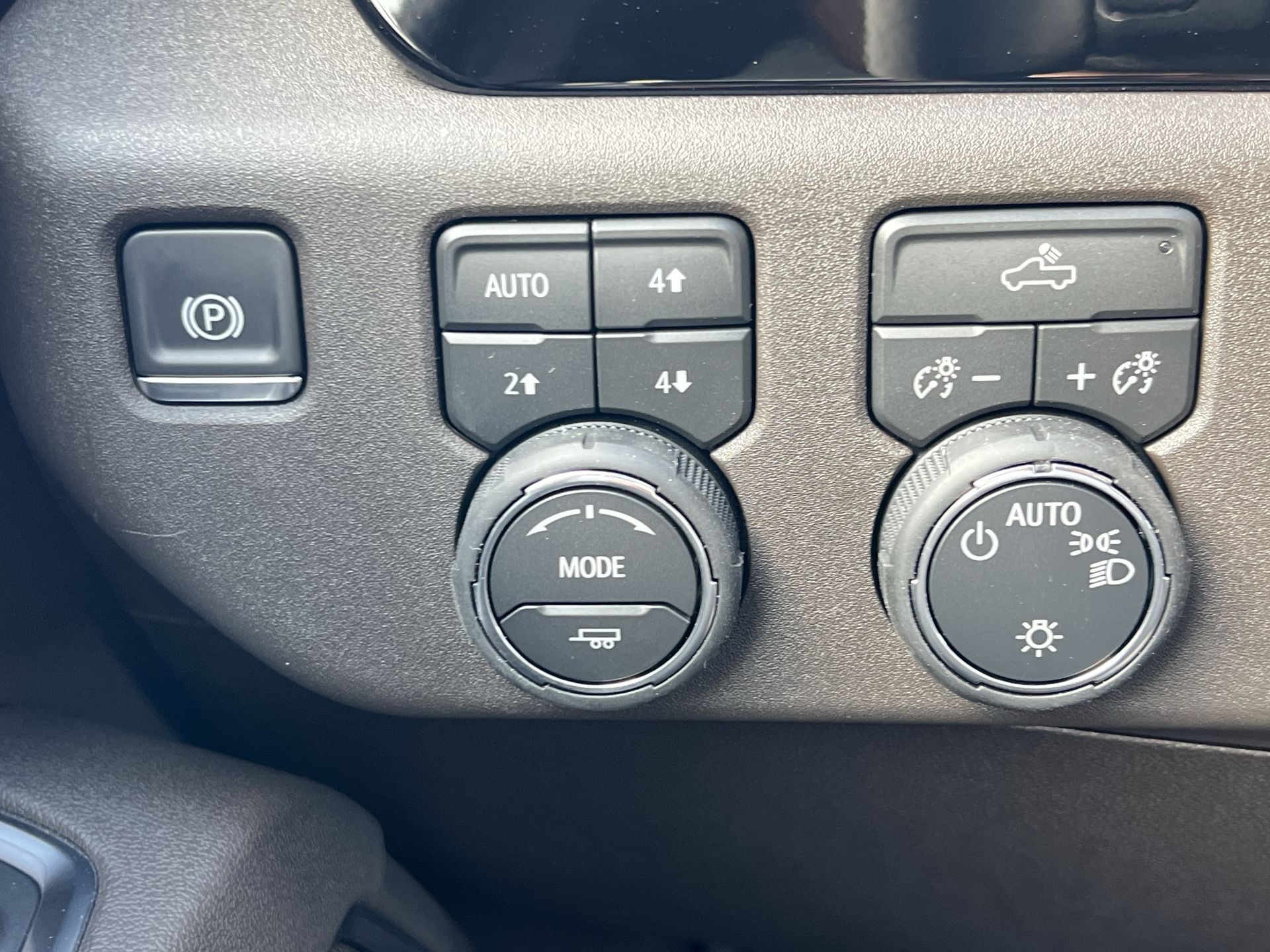 2026 Chevrolet Silverado 1500 LT photo 17