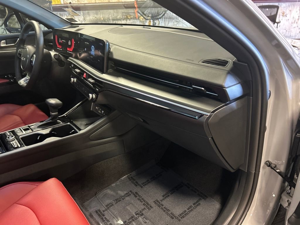 2025 Kia K5 GT-Line photo 29