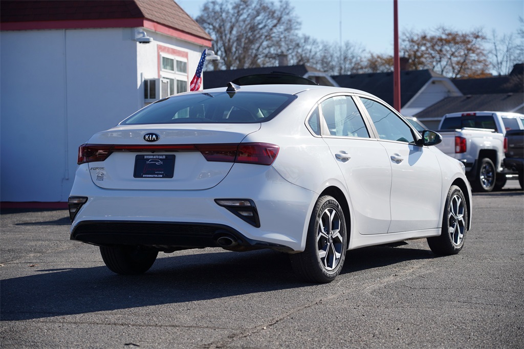 2019 Kia Forte LXS photo 3