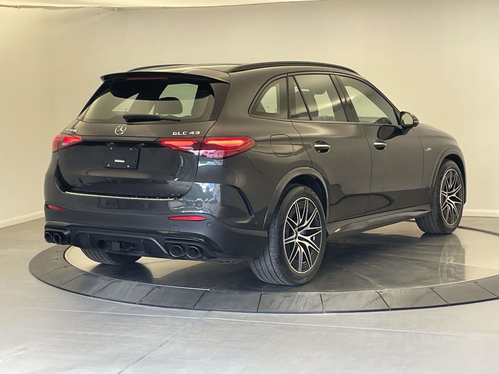 2024 Mercedes Benz GLC 43 AMG 4MATIC photo 7