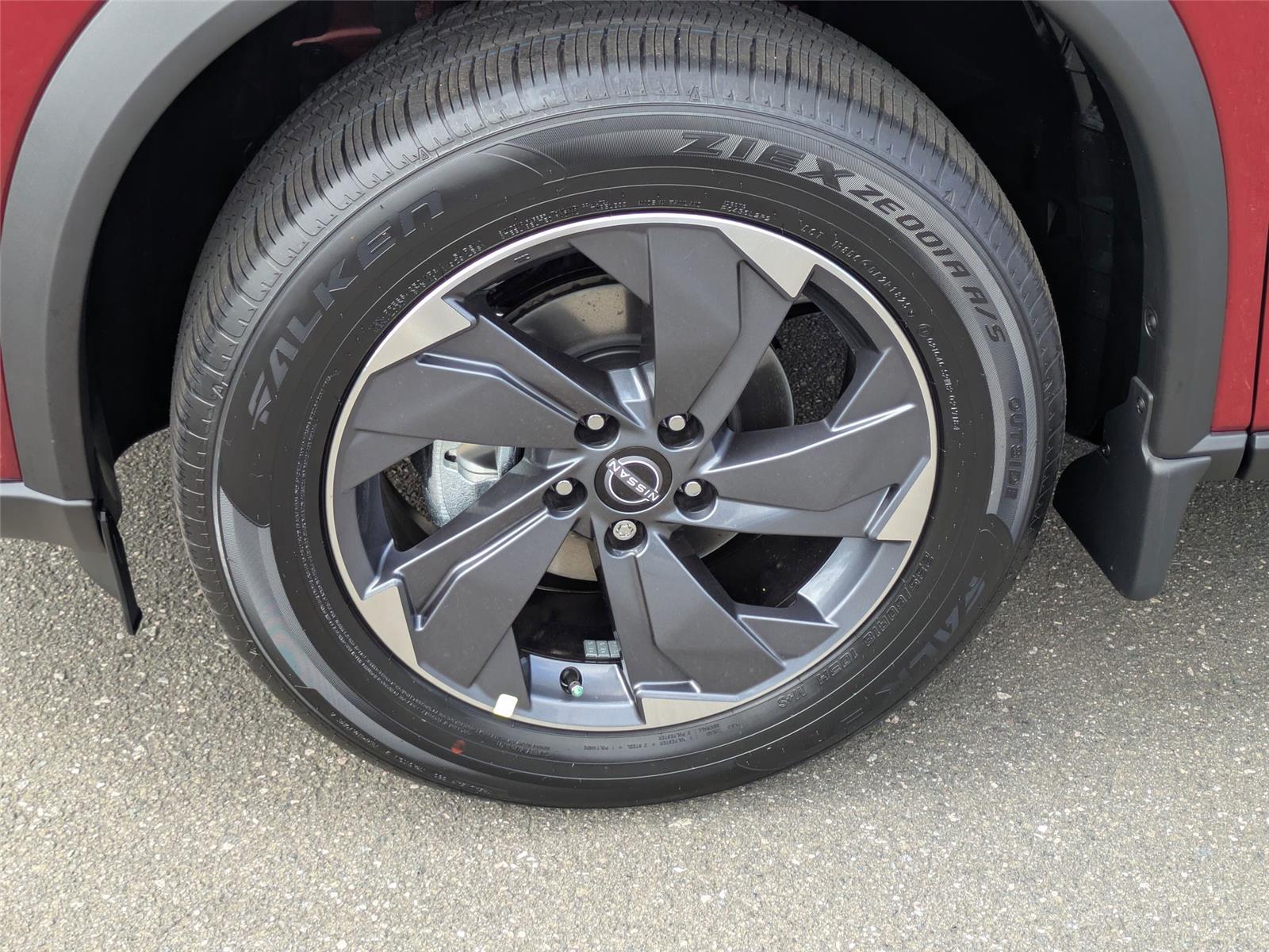 2026 Nissan Rogue SV photo 5