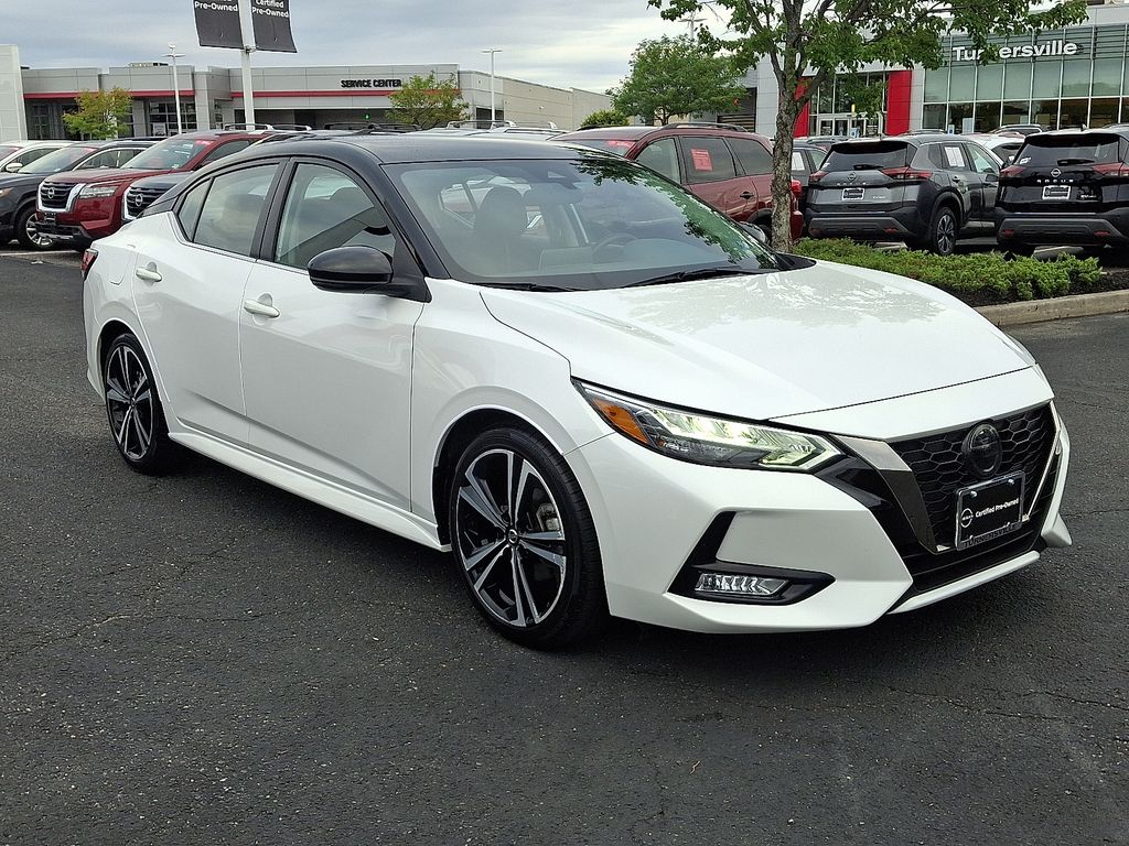 2023 Nissan Sentra SR photo 3