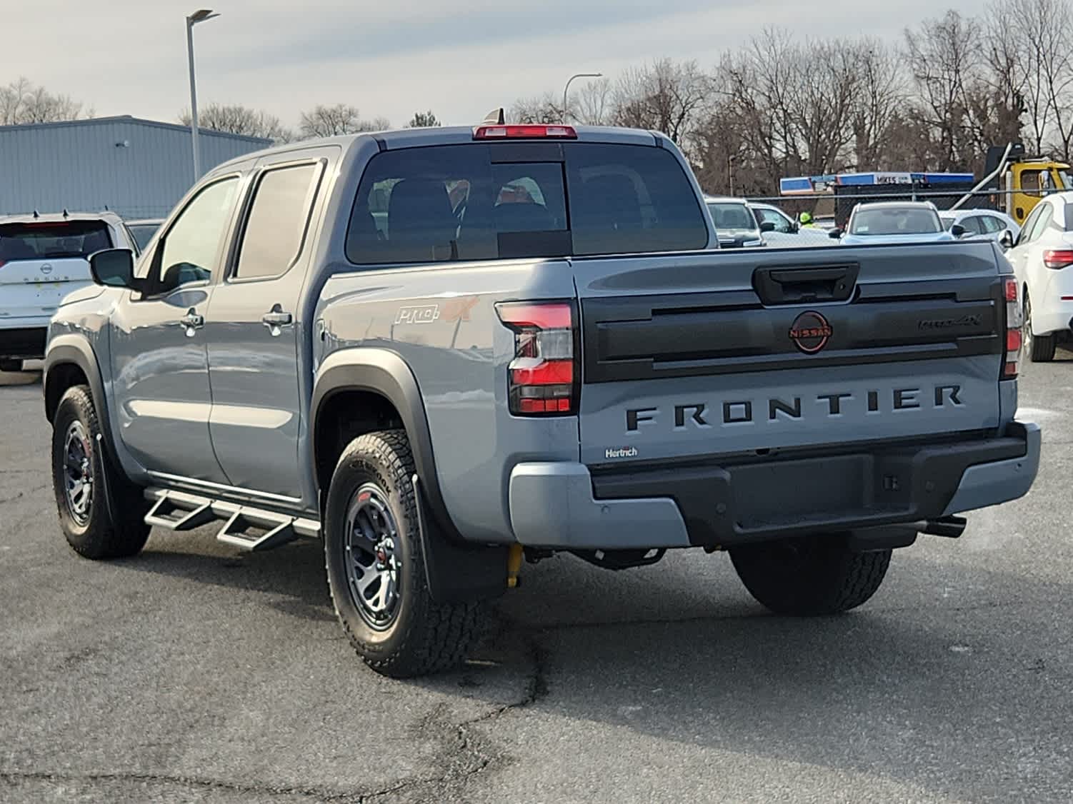 2025 Nissan Frontier Crew Cab PRO-4X photo 4