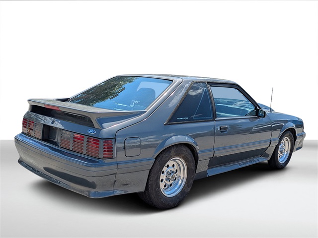 1989 Ford Mustang GT photo 3