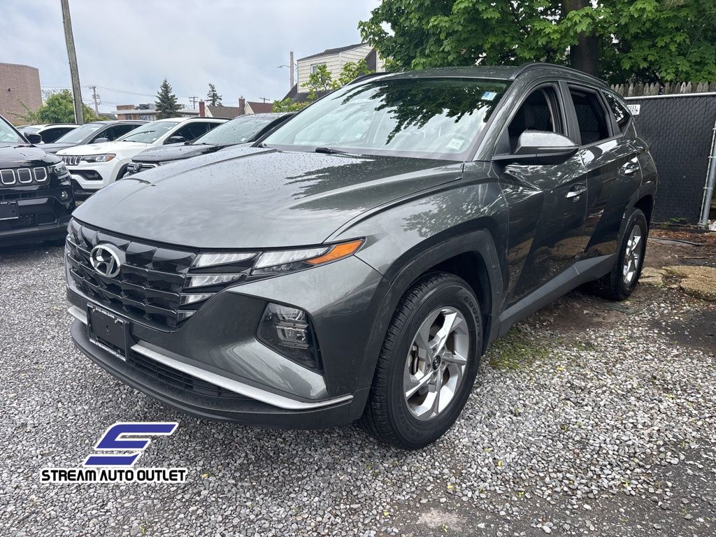 Used 2022 Gray Hyundai SEL image 3