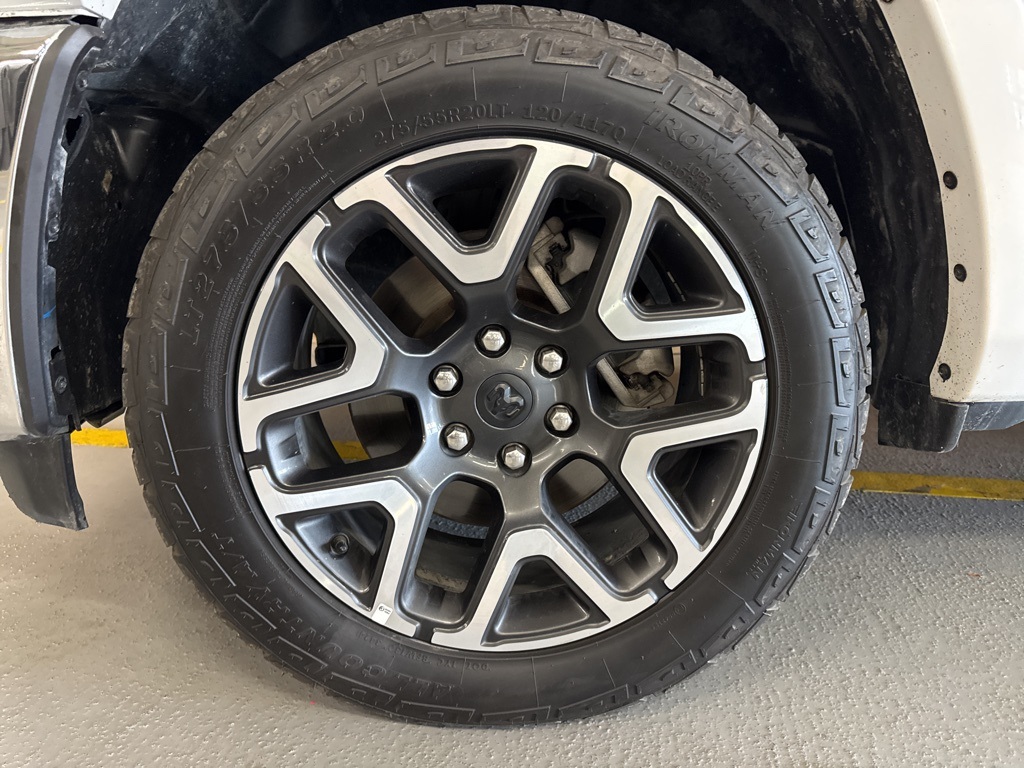 2025 Ram 1500 Laramie photo 4