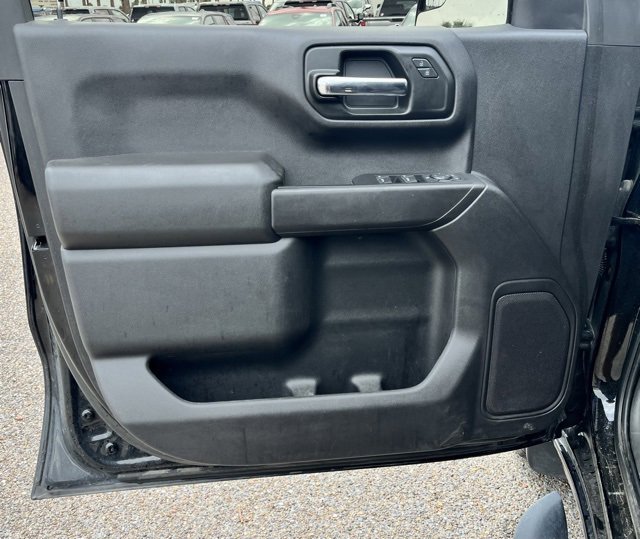 2024 Chevrolet Silverado 1500 Custom photo 11