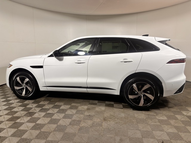 2026 Jaguar F-PACE P250 R-Dynamic S photo 9