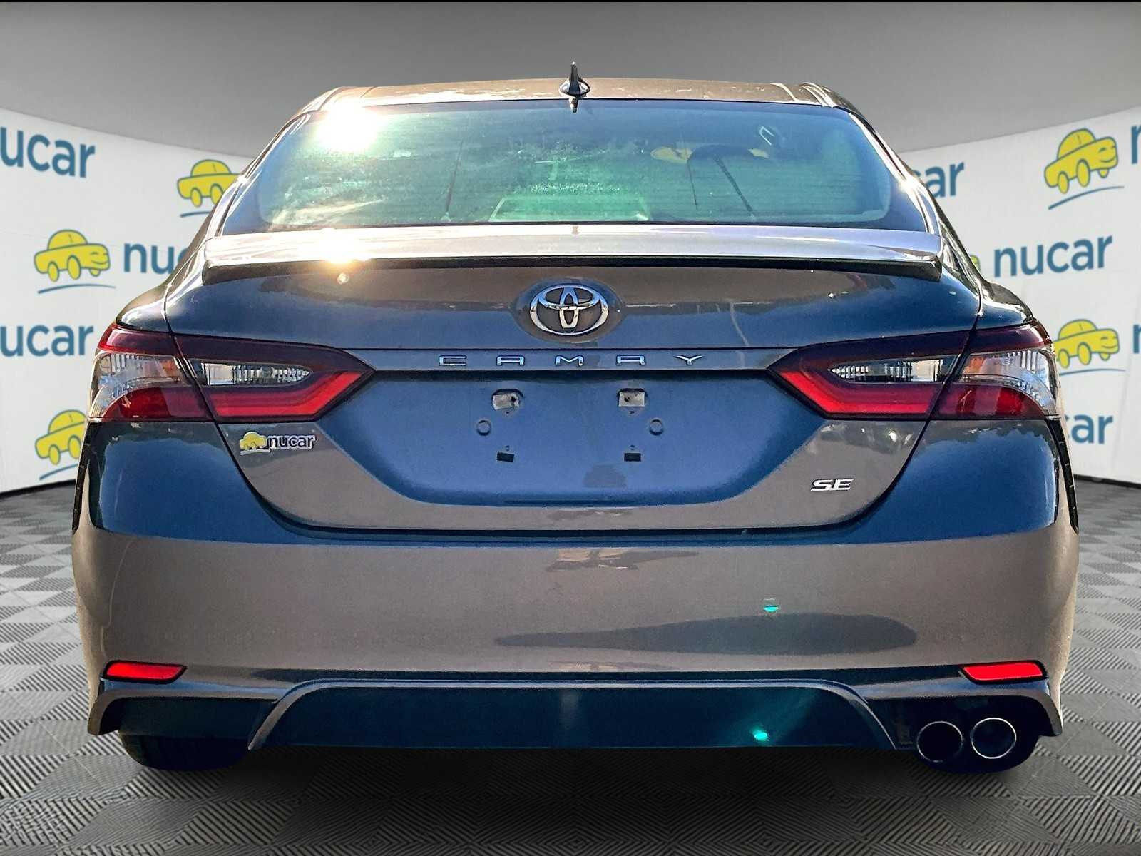 2023 Toyota Camry SE photo 5