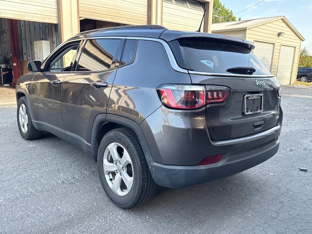 2019 Jeep Compass Latitude photo 4