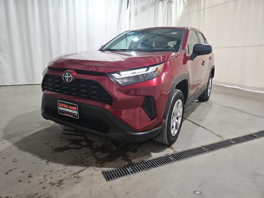 2024 Toyota RAV4 LE