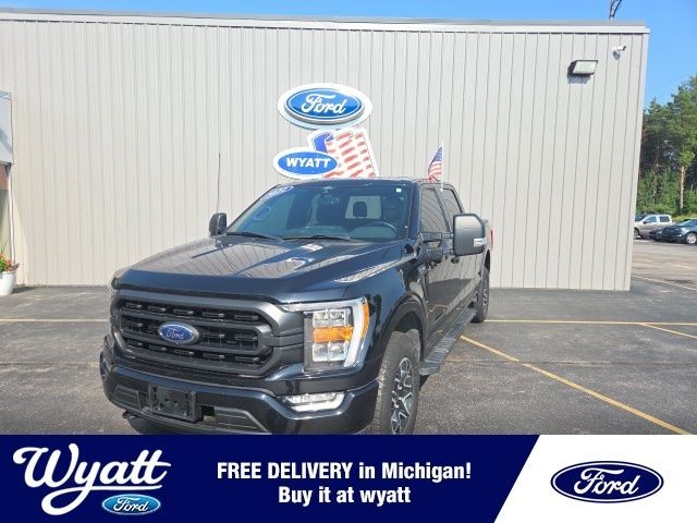 2022 Ford F-150 XLT's photo