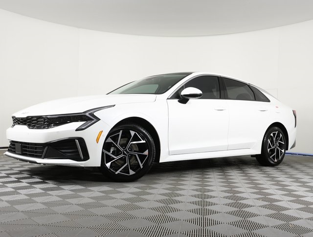 2026 Kia K5 EX's photo