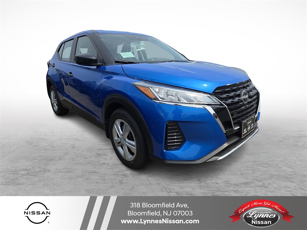 2025 Nissan KICKS PLAY Base's photo