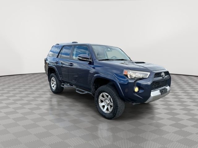 2016 Toyota 4Runner Limited photo 2