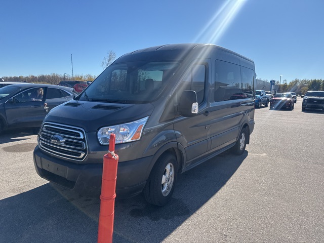 2017 Ford Transit photo 3