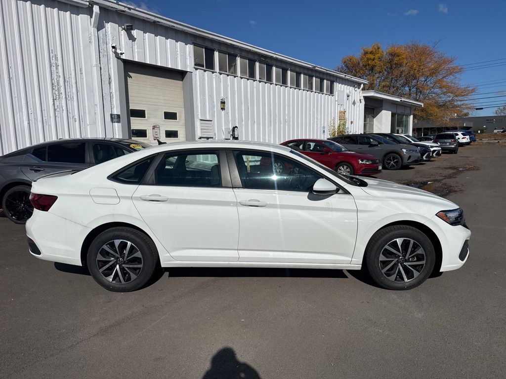 2023 Volkswagen Jetta 1.5T S photo 4