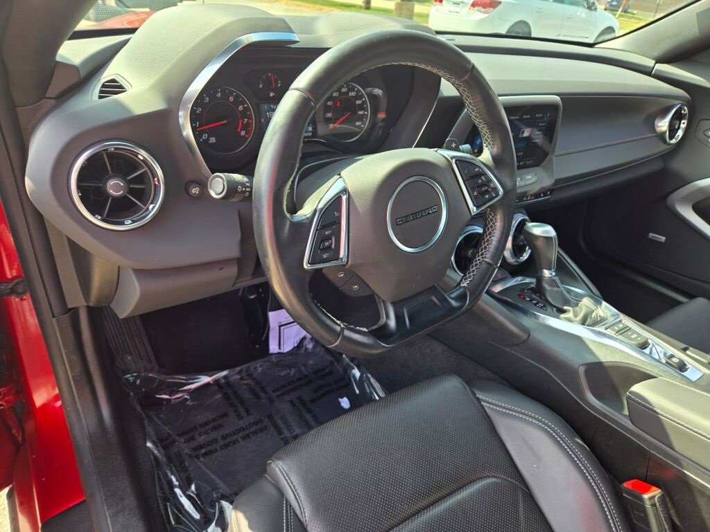 2023 Chevrolet Camaro 2LT photo 15