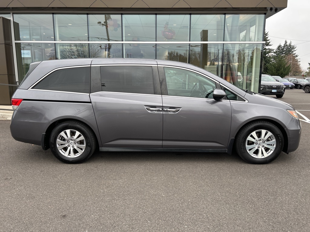 2016 Honda Odyssey EX-L photo 3