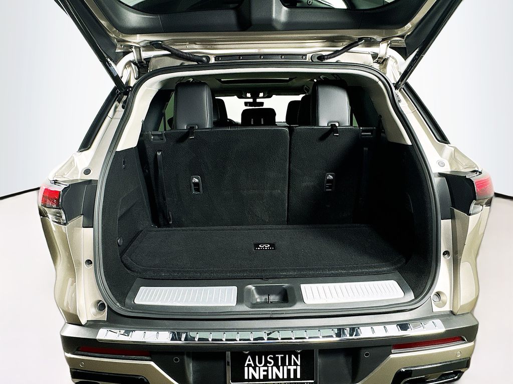 2023 Infiniti QX60 Luxe photo 29
