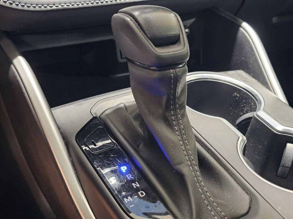 2023 Toyota Highlander L photo 26