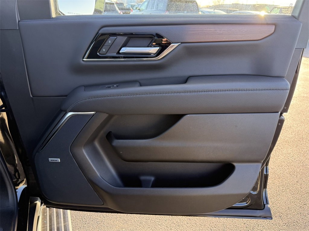 2026 GMC YUKON XL - Image 38