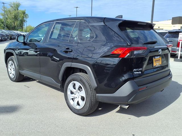 2024 Toyota RAV4 LE photo 2