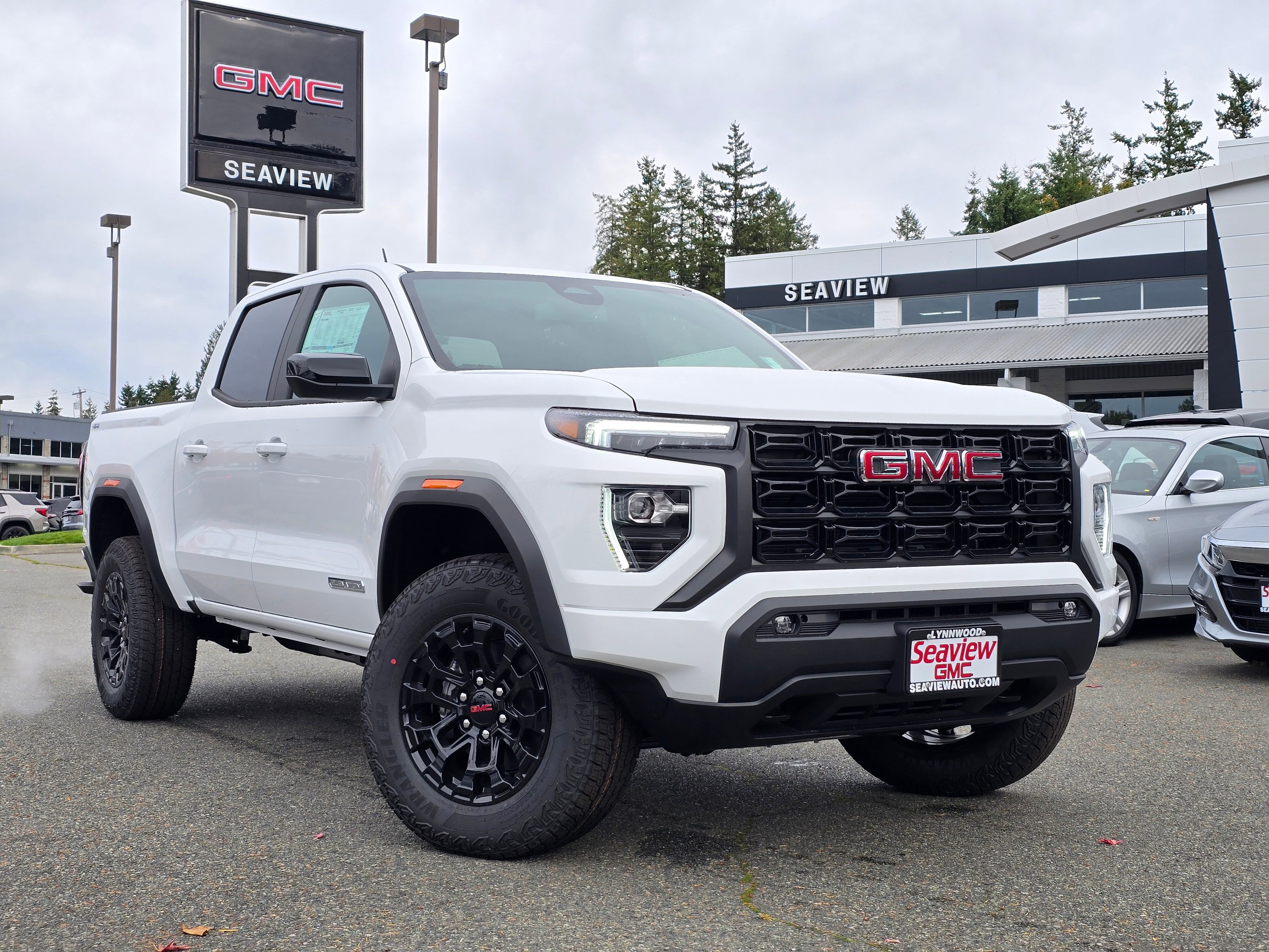 2026 GMC Canyon Elevation's photo