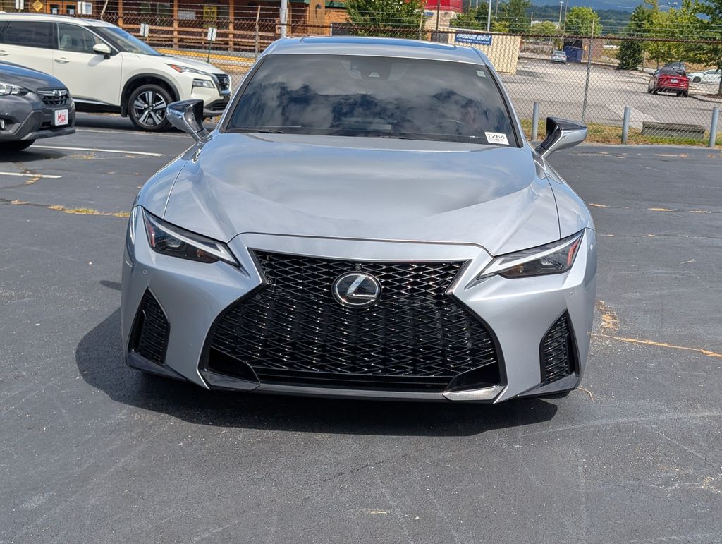 2023 Lexus IS 350 F SPORT photo 5