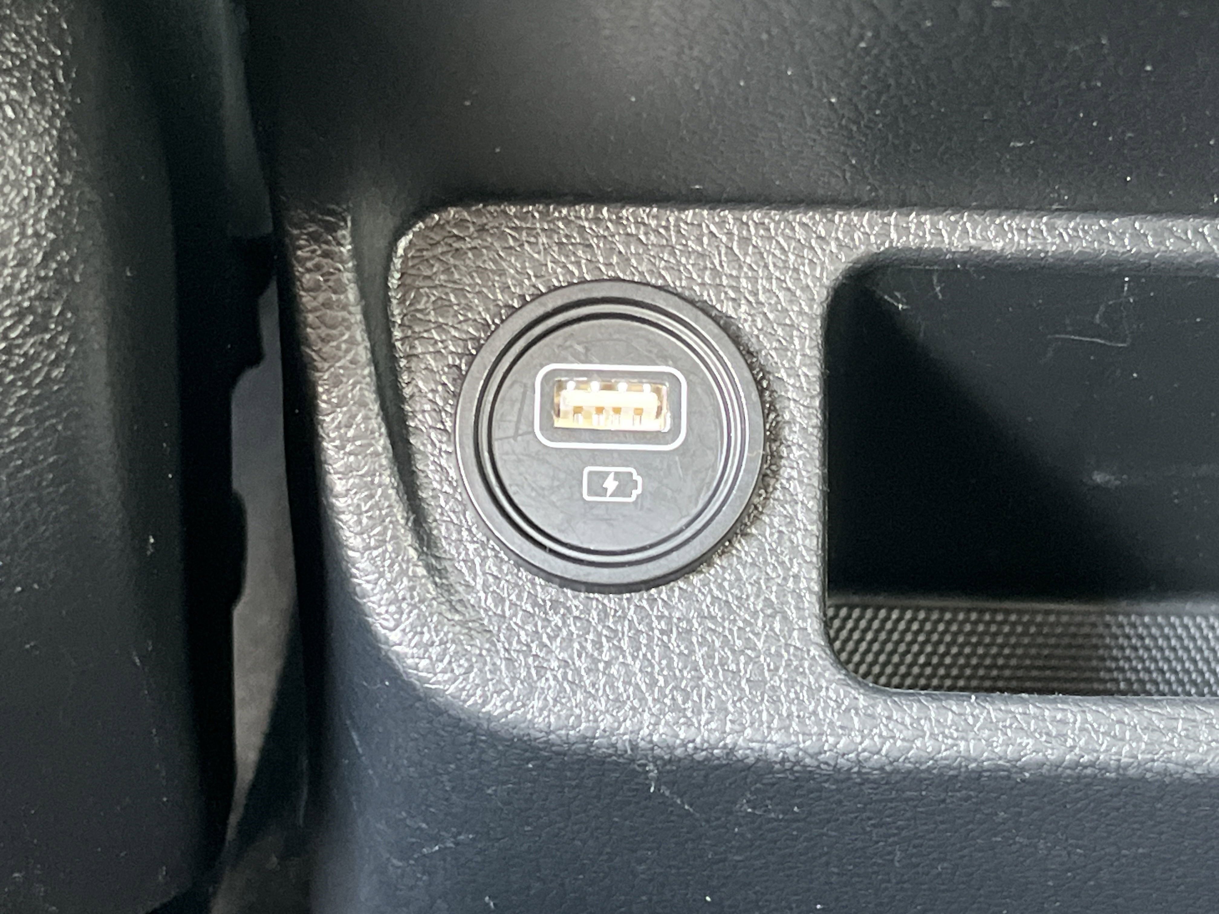 2022 Kia Seltos S photo 14