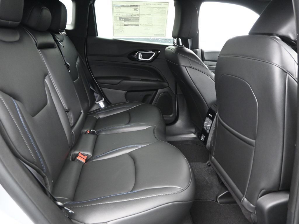 2026 Jeep Compass Limited Altitude photo 6