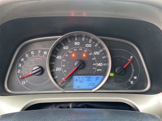 2014 Toyota RAV4 LE photo 25