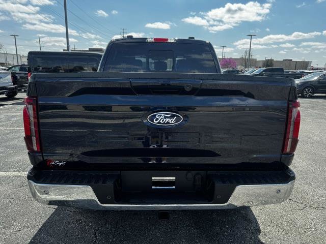 2025 Ford F-150 Lariat photo 4